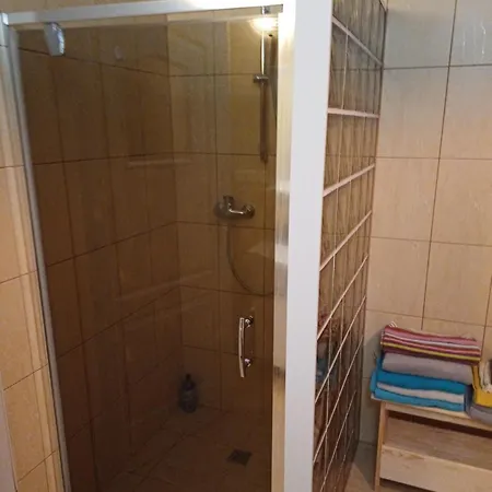 Dwor Pod Sosnami Kaszuby, Sauna Konukevi *